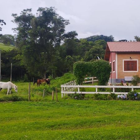 Encanto Da Pedra Visconde De Maua Rum bild